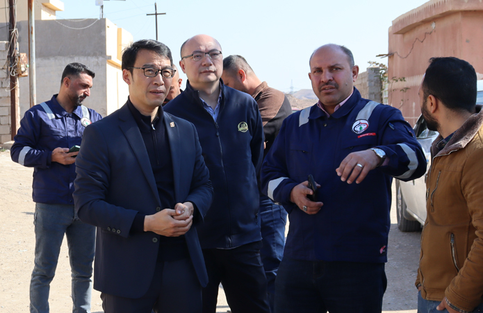 Distribution of donation items for Iraq